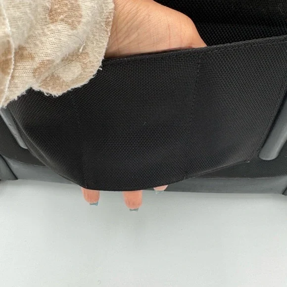 Tumi Alpha 26124DH Rolling Carry On Luggage , Laptop Briefcase Ballistic - Picture 7 of 12